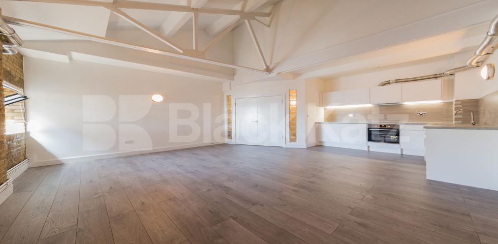 			NEW REBURBISHMENT, 3 Bedroom, 1 bath, 1 reception Apartment			 SPRINGFIELD HOUSE LOFTS-TYSSEN STREET, DALSTON E8